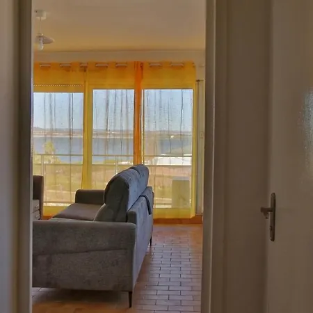 Zenith Suite, Air-conditioning, Parking And *
