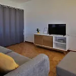 Daire Zenith Suite, Air-conditioning, Parking And *