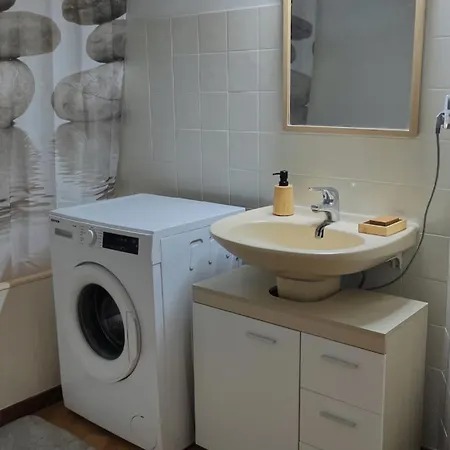 Zenith Suite, Air-conditioning, Parking And *